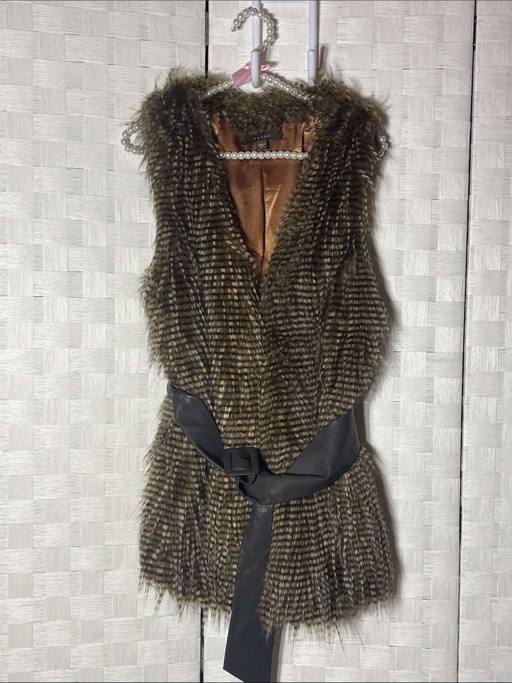 Fever Brown Faux Fur Sleeveless Vest Brown Distressed Belt Add your own Belt L